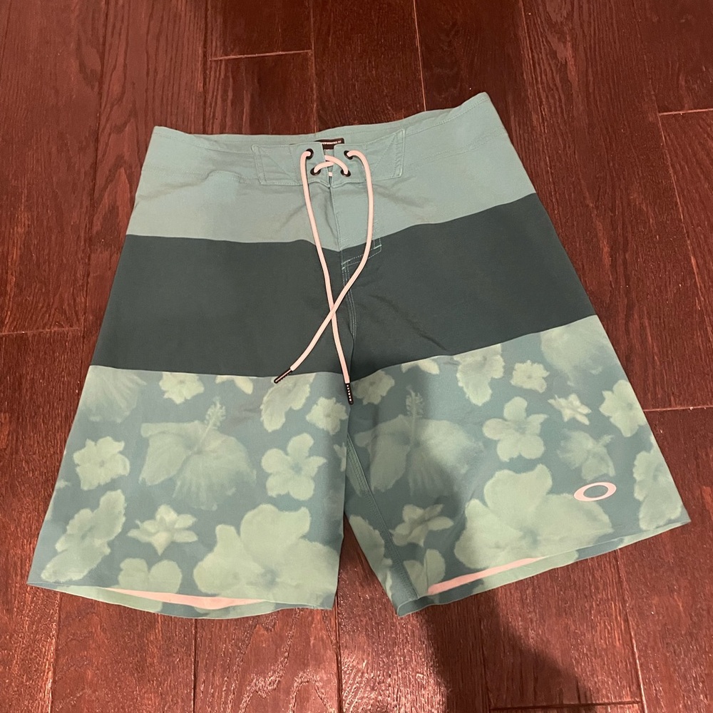 Oakley men’s swim trunks